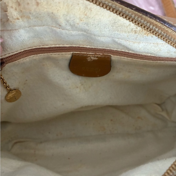Authentic Gucci Tan and Brown Vintage Crossbody Bag - Rare - Picture 10 of 16
